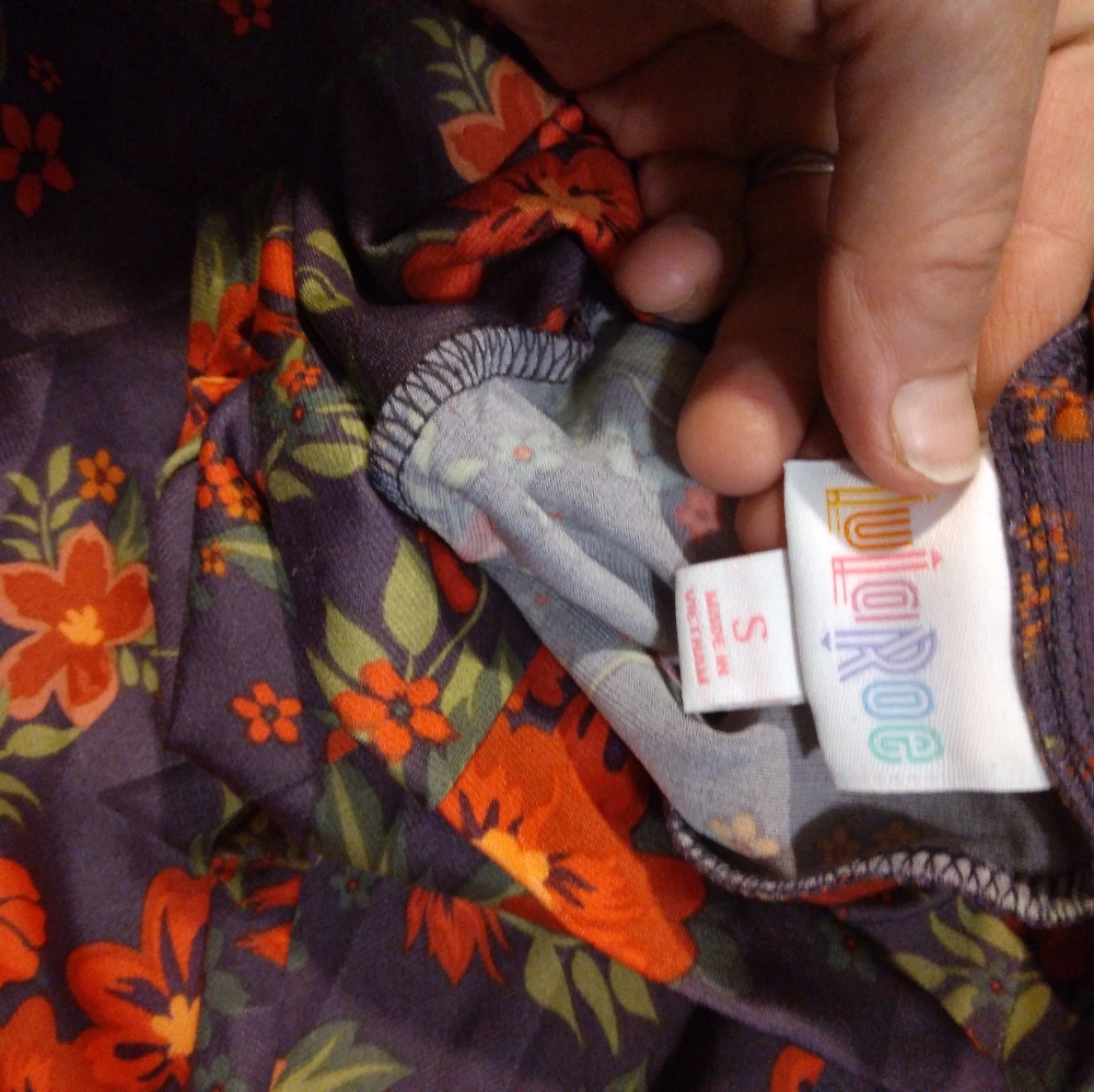 Skirts - Picture 4 of 5